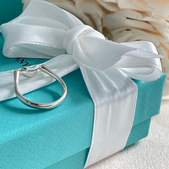 Tiffany & Co. Elsa Peretti Bean Ring in Sterling Silver, Mini Size 6 NEW $450 - Picture 5 of 13